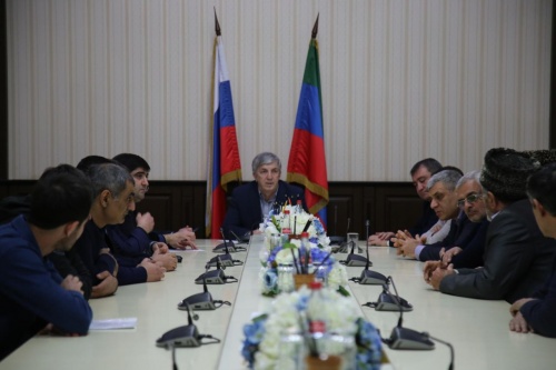 Хизри Абакаров провел совещание для обсуждения проблемных вопросов исторической части города