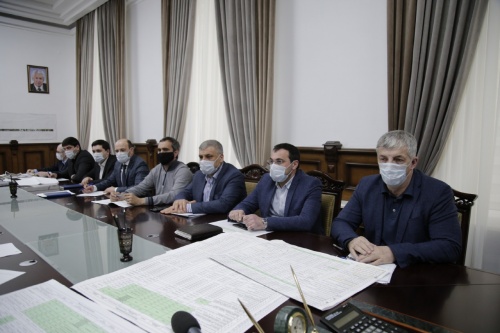 Хизри Абакаров провел совещание по вопросу реализации государственной программы по развитию Дербента