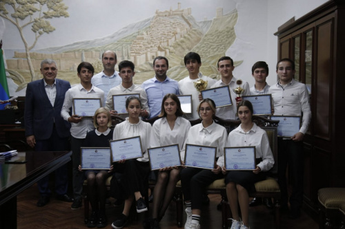 Мэр Дербента поздравил призеров Всероссийских спортивных игр