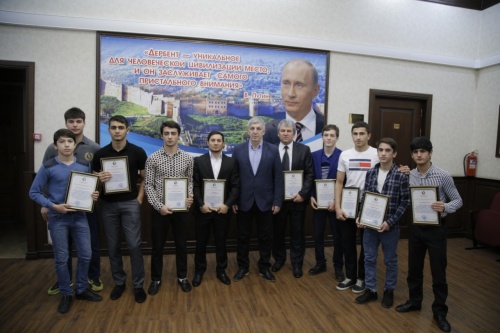 Хизри Абакаров поздравил дербентских дзюдоистов с победами