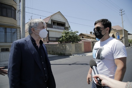 Хизри Абакаров проинспектировал ход реконструкции улицы Махачкалинской