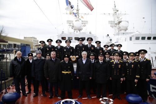 Хизри Абакаров принял участие в мероприятии, посвященном 25-летию со дня  первого подъема флагов на пограничном сторожевом корабле «Дербент»