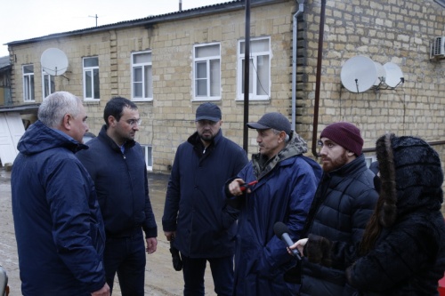 Рустамбек Пирмагомедов проинспектировал ход второго этапа комплексного благоустройства магалов