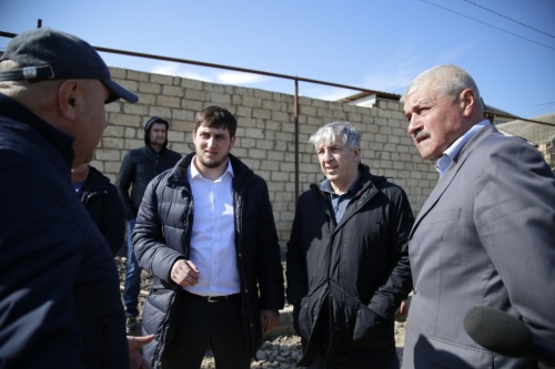 Хизри Абакаров осуществил рабочий выезд на улицу Махачкалинскую