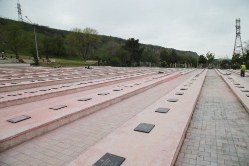 На Воинском кладбище Дербента завершаются работы по реконструкции