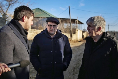 Хизри Абакаров проинспектировал ход работ по реконструкции Мусы Манарова и Параллельной