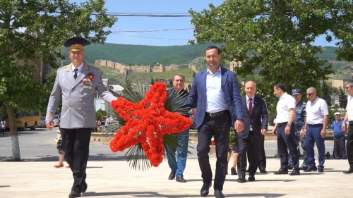 На главной площади Дербента прошел парад, посвящённый Дню пограничника и 103 - летию создания пограничных войск.